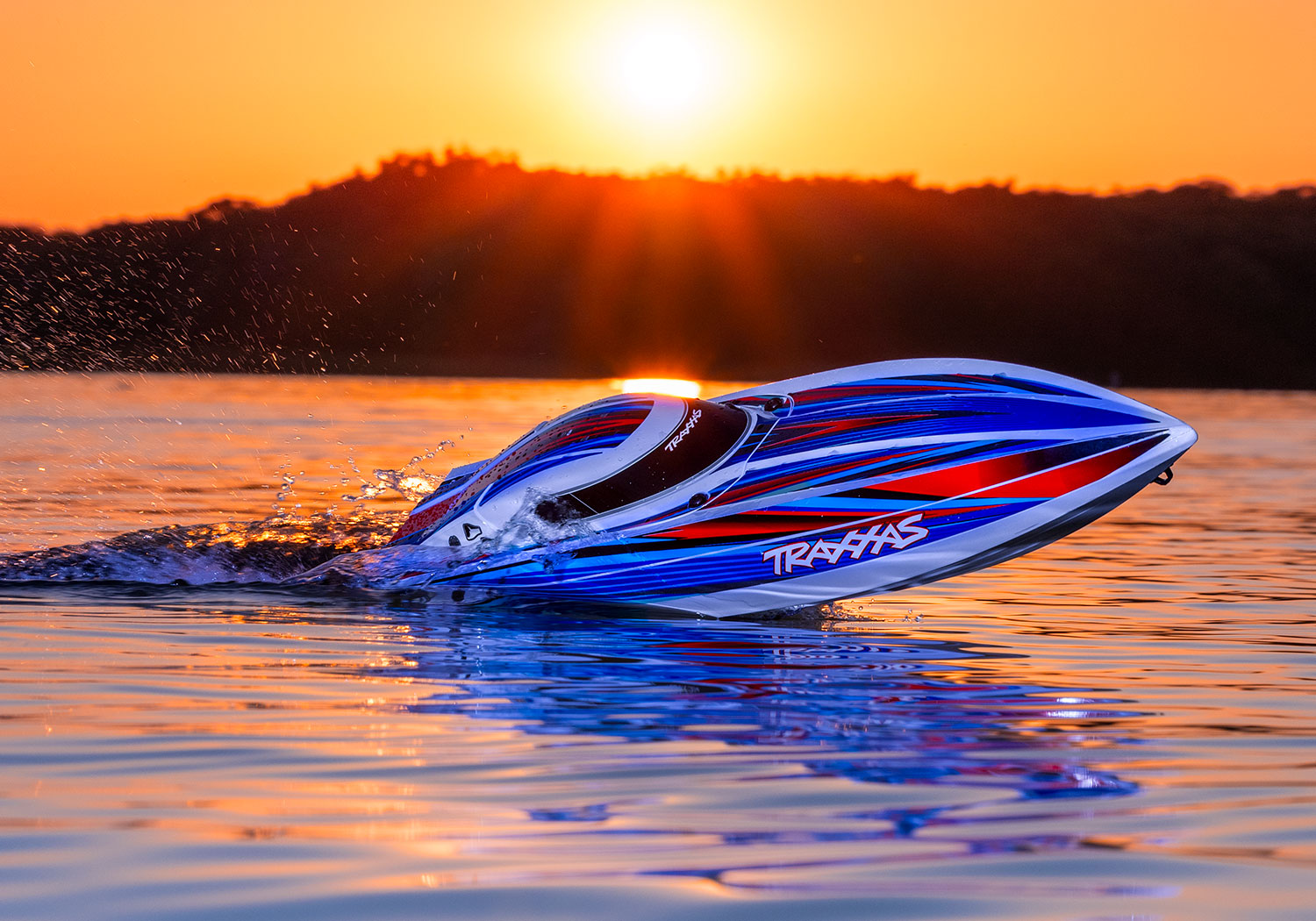 Traxxas Disruptor 4S 40+ MPH High-Performance Boat Blue