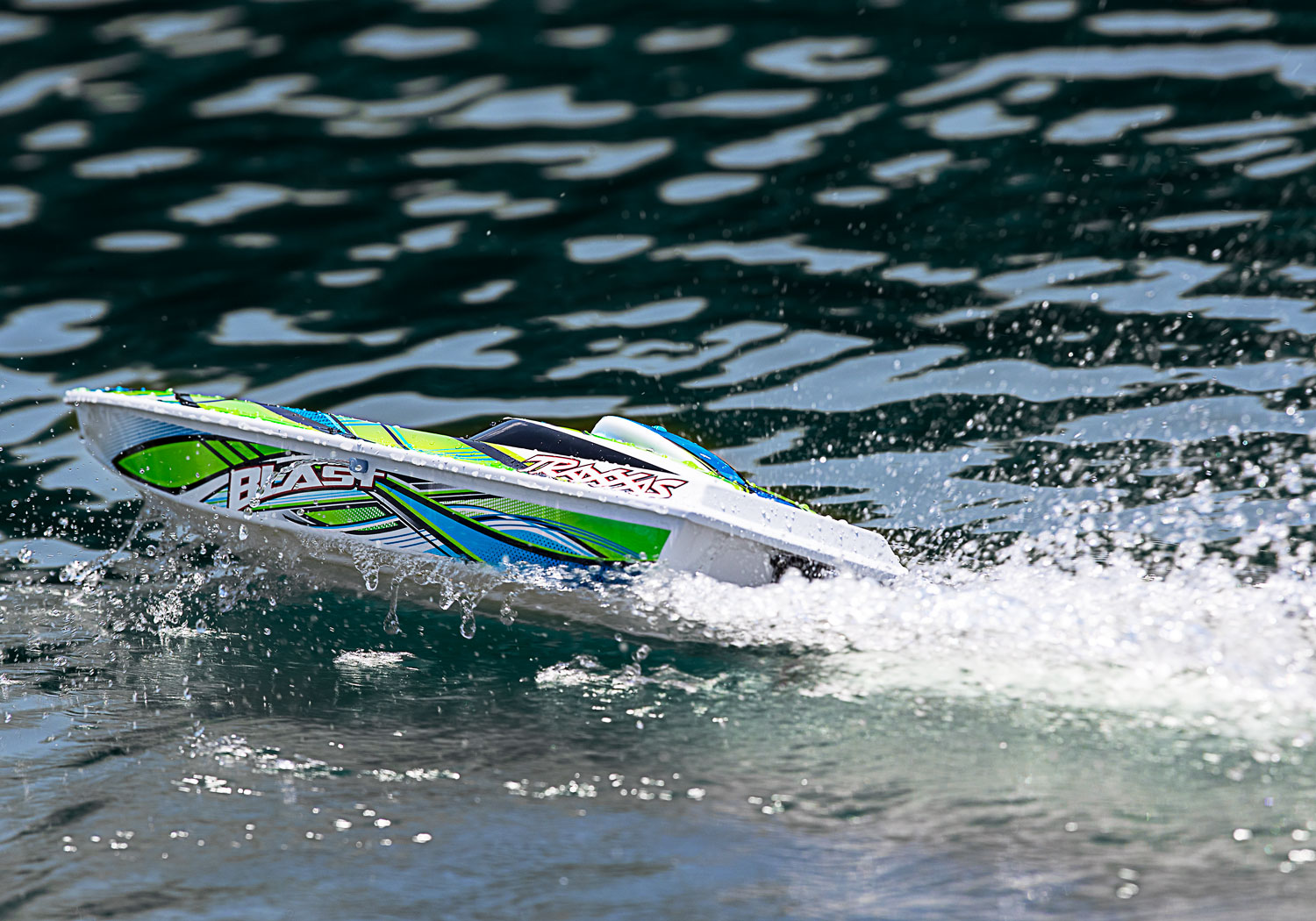 Traxxas Blast High Performance Boat TQ (incl. battery/charger) Green