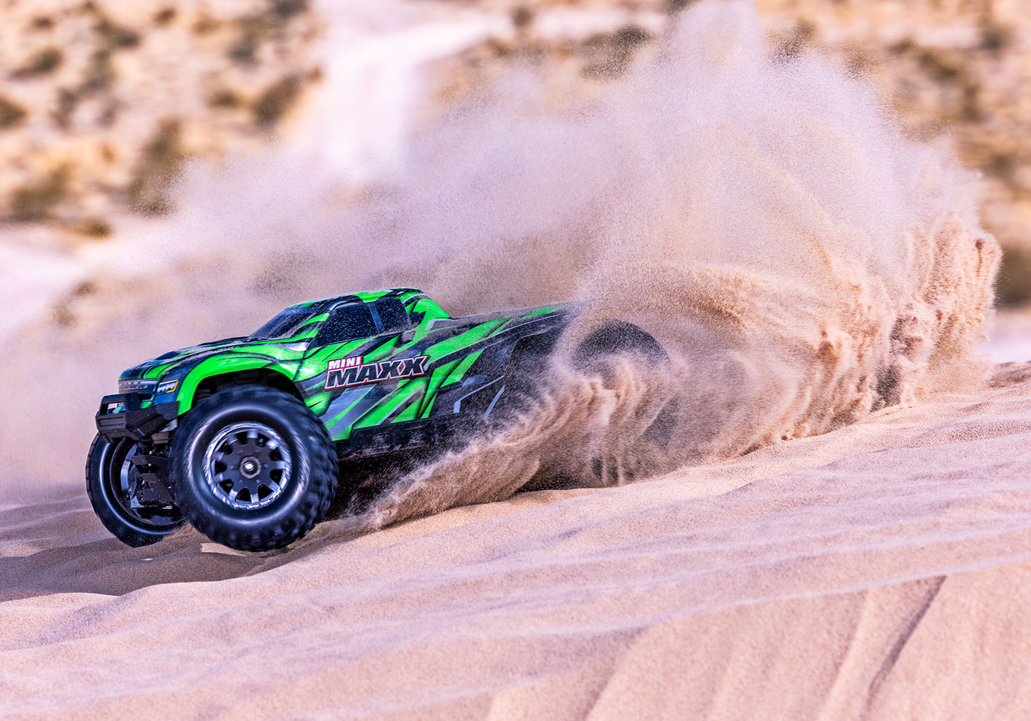 Traxxas Mini Maxx BL-2s TQ 4X4 RTR Brushless Monster Truck 1/16 Black