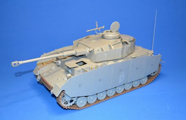 Trumpeter German Pzkpfw IV Ausf.H Medium Tank 1/16