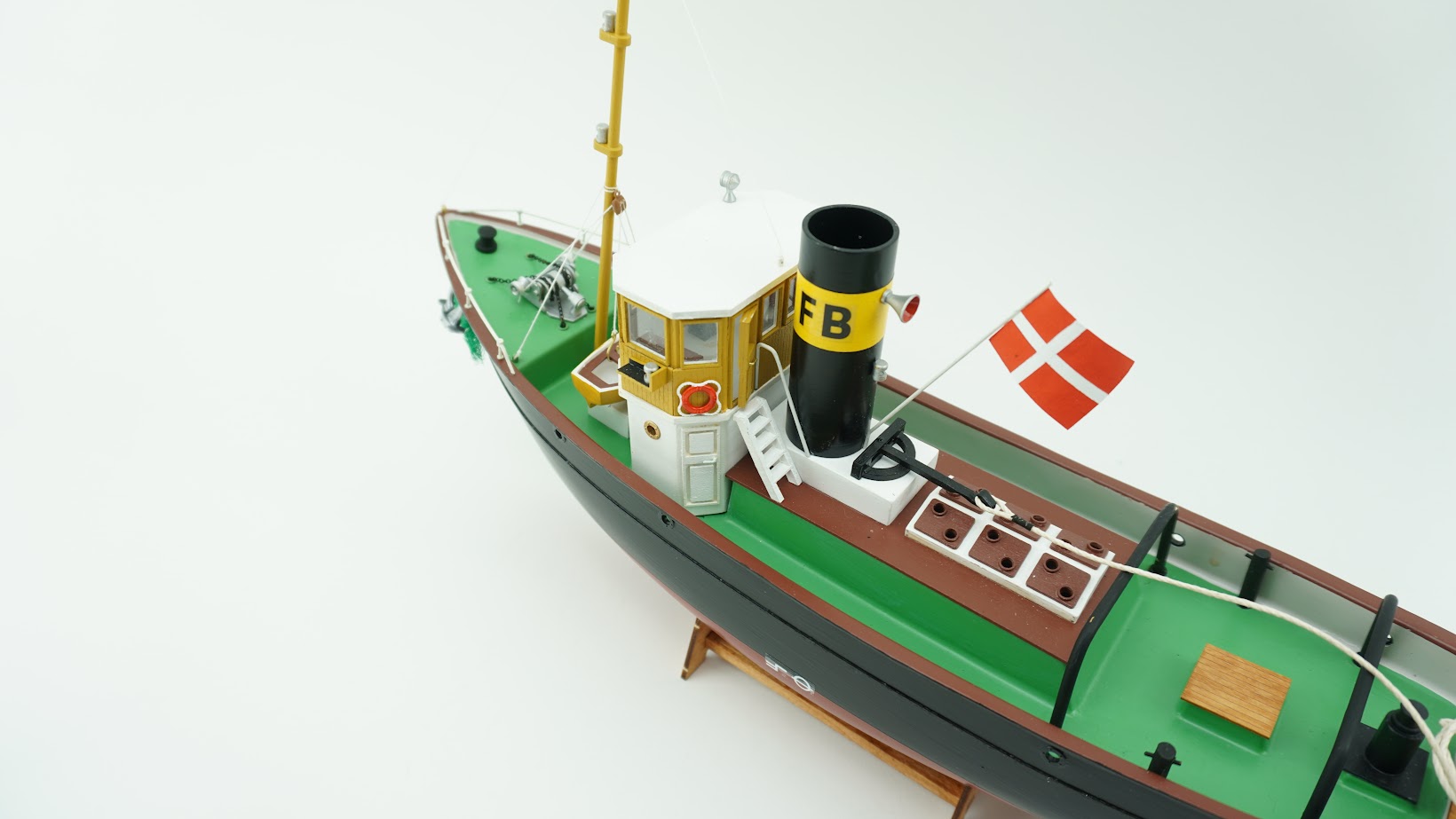 Billing Boats Ymer Tugboat 1/60