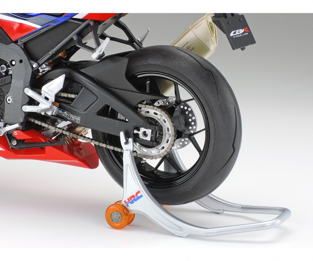 Tamiya Honda CBR1000RR-R Fireblade SP 1/12