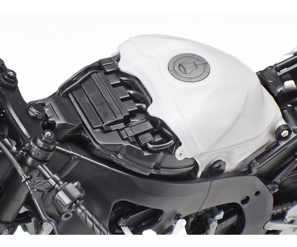 Tamiya Honda CBR1000RR-R Fireblade SP 1/12
