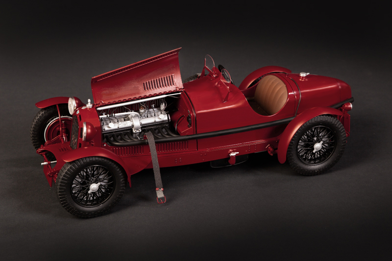 Italeri Alfa Romeo 8C 2300 Roadster 1/12