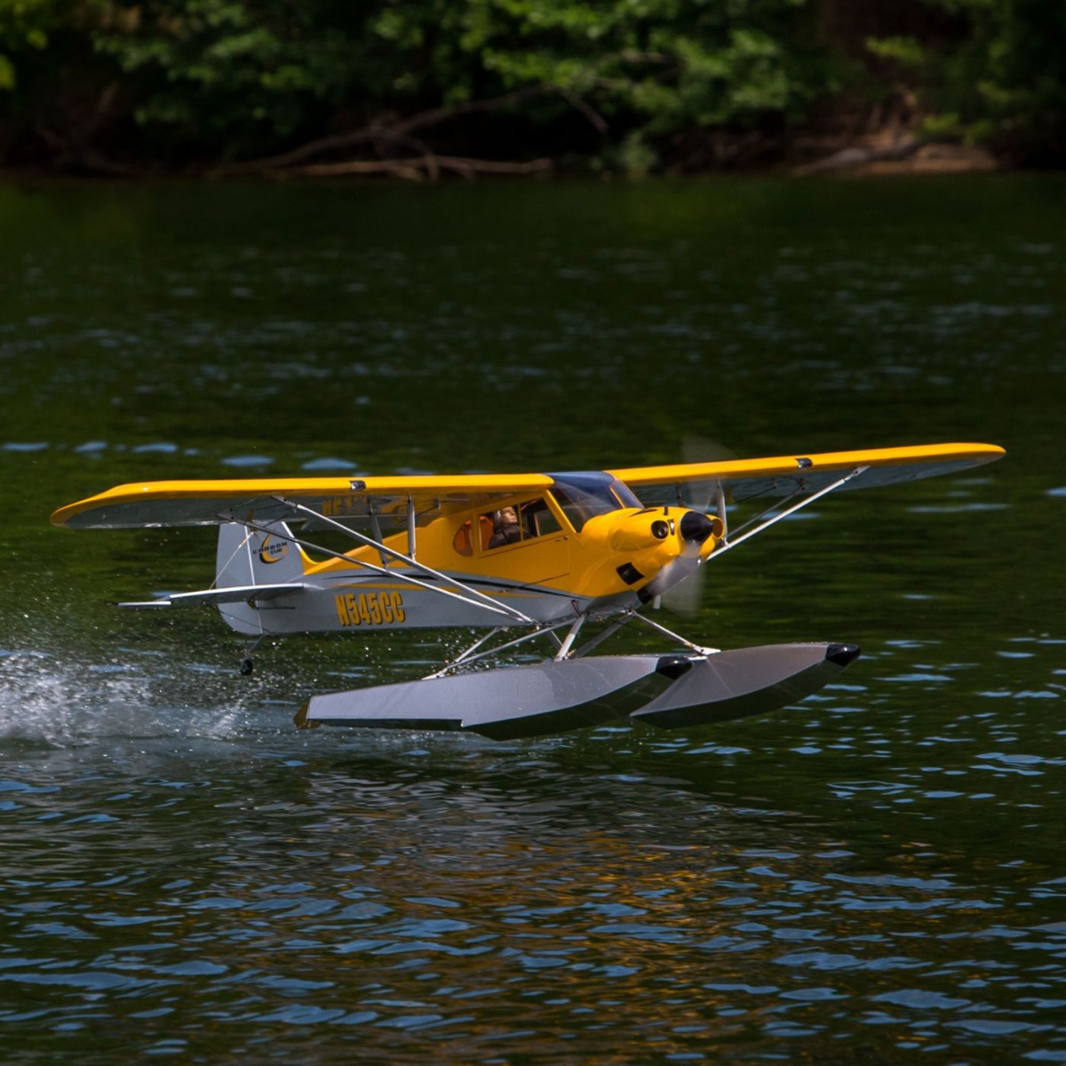 HANGAR 9 Carbon Cub 15cc ARF 90"