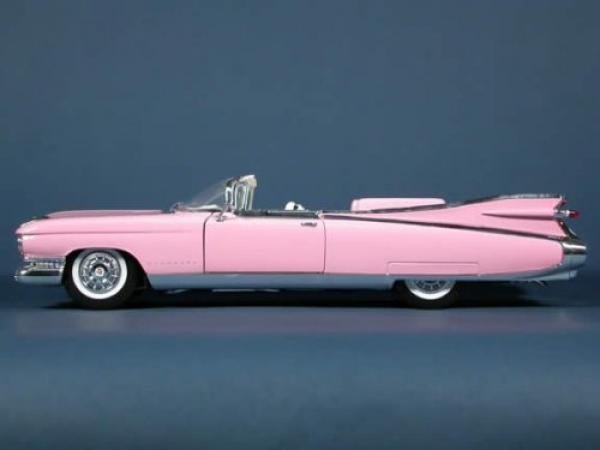 Maisto Cadillac Eldorado Biarritz 1959 Pink 1/18