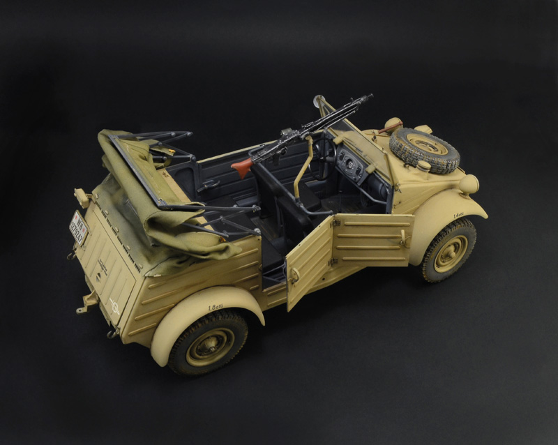 Italeri Kdf. 1 Typ 82 Kübelwagen 1/9