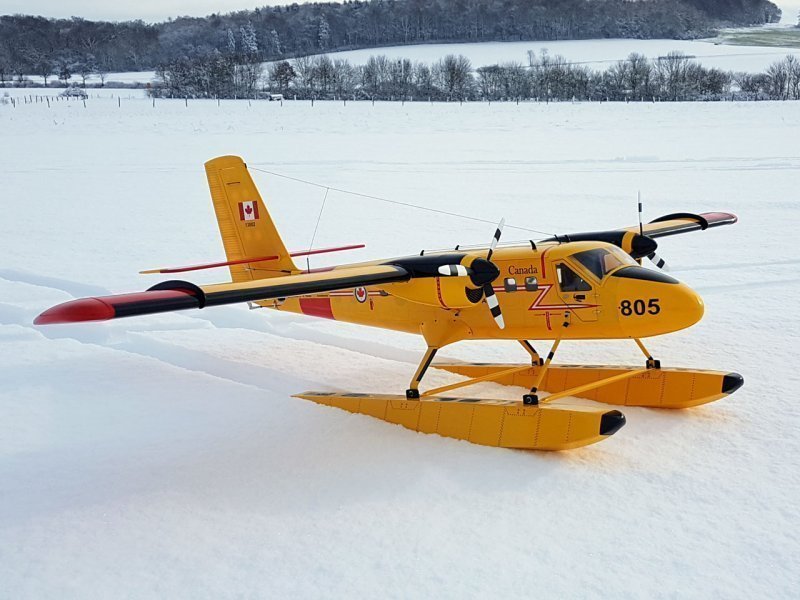 Water Floats ARF voor Twin Otter Geel
