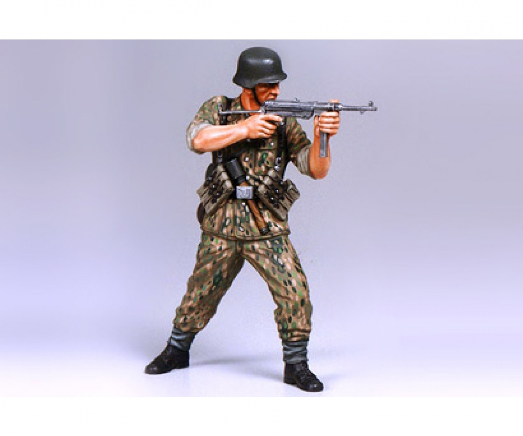 Tamiya WWII Elite German Infantryman 1/16