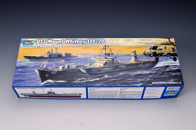 Trumpeter USS Mount Whitney LCC-20 1/700