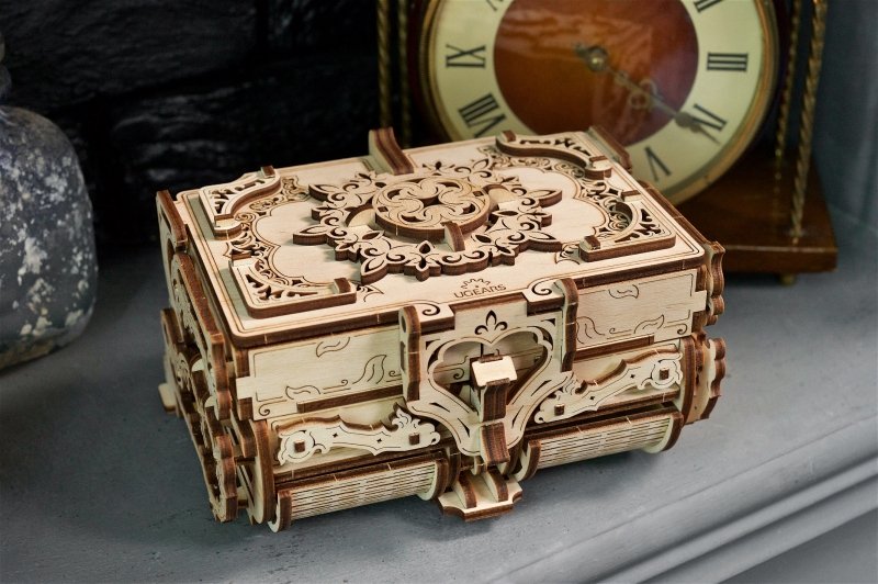 U-Gears Antique Box / Antiek kistje mechanisch houten bouwpakket
