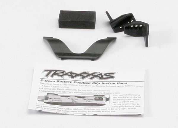 Traxxas Retainer clip, battery (1)/ front clip (1) /rear clip (1)/ foam spacer (1) (for one battery compartment)