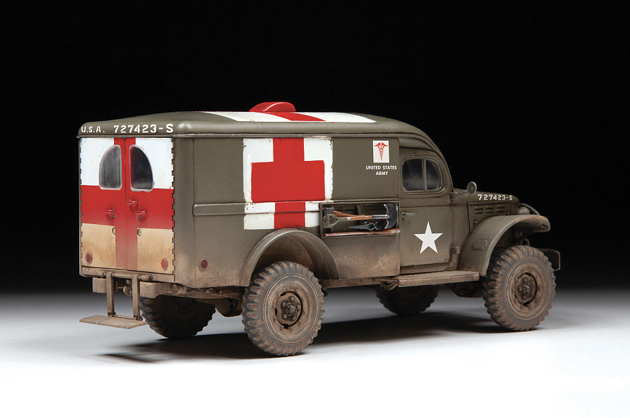 Zvezda Dodge WC-54 Ambulance 1/35