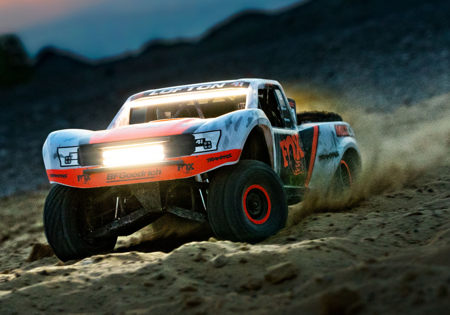 Traxxas Unlimited Desert Racer Pro-Scale 4WD incl. LED TQi VXL-6S RIGID 1/8 Green