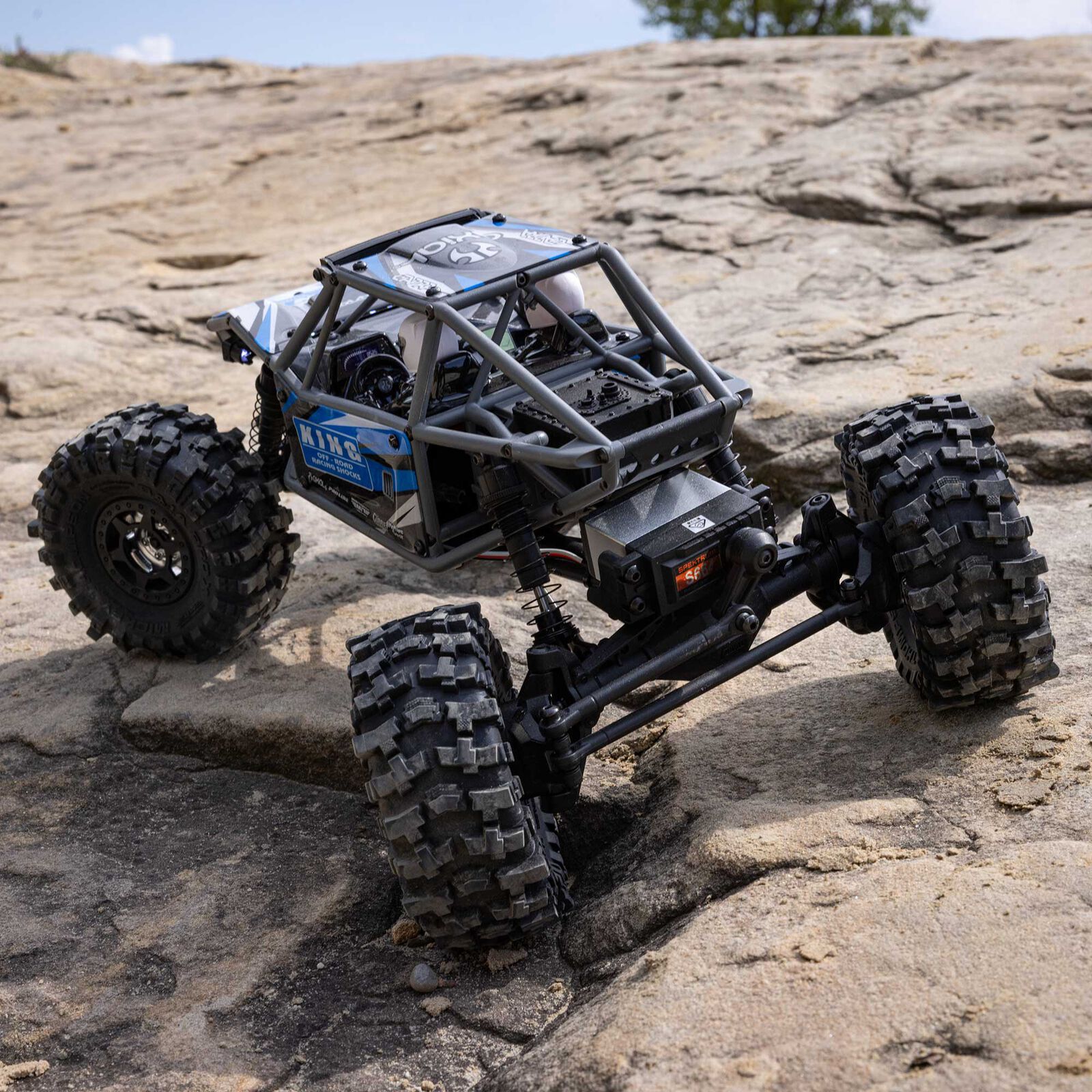 Axial UTB18 Capra 4WS 4X4 RTR Brushed Rock Crawler (Battery & Charger Included) Blue 1/18