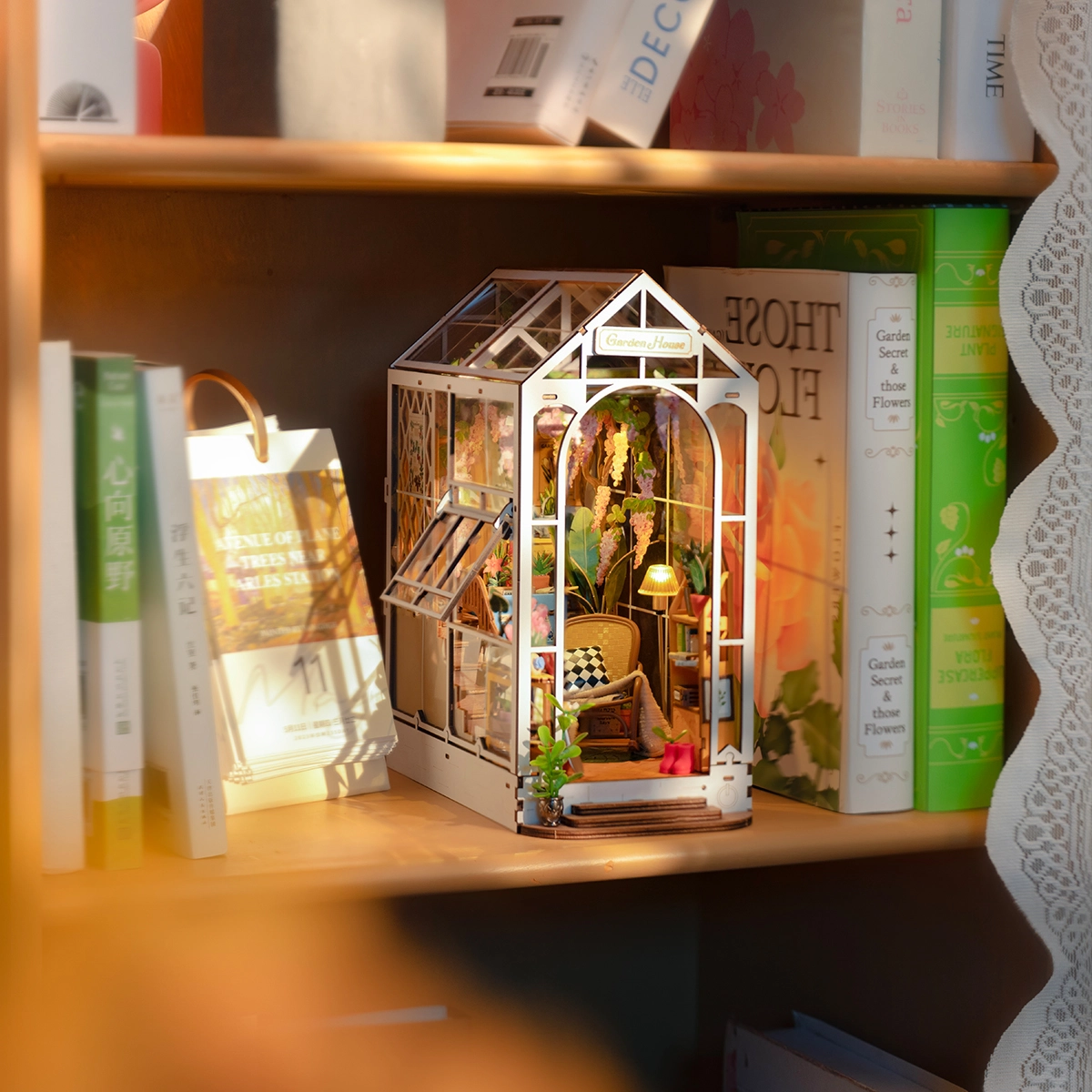 Rolife Book Nook & Wonderland Garden House